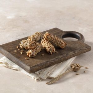 AYÇEKİRDEKLİ TUZLU KURABİYE